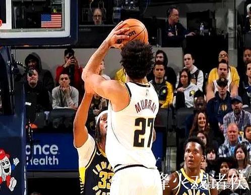默里前三节10投6中,三分3中2砍下21分2篮板3助攻 默里前三节10投6中,三分3中2砍下21分2篮板3助攻